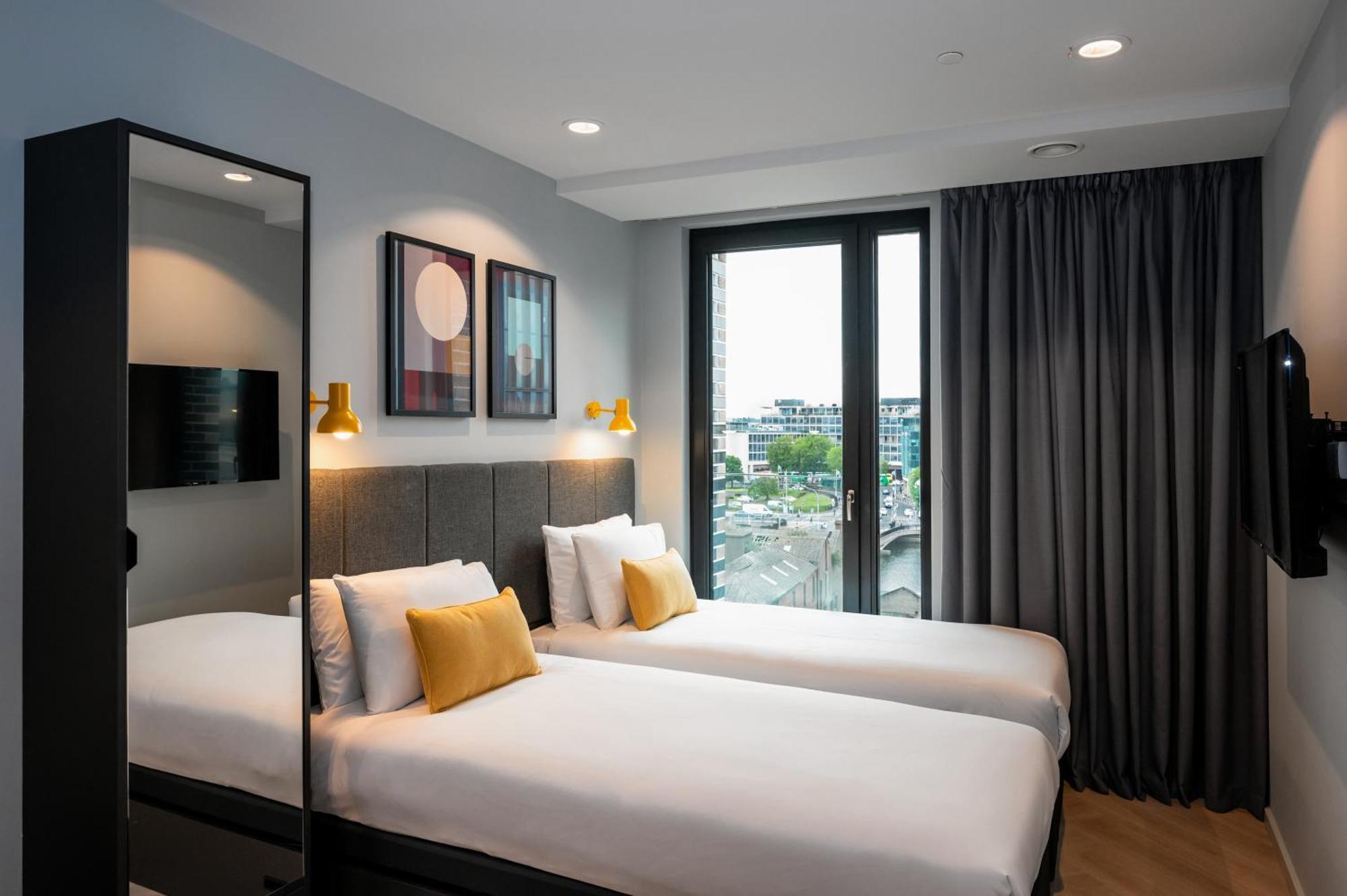 Staycity Aparthotels Dublin City Quay Oda fotoğraf